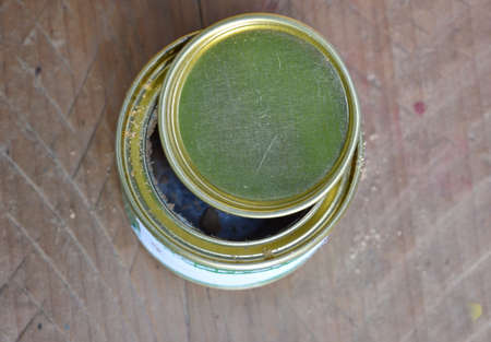 tin can with lid openerの写真素材