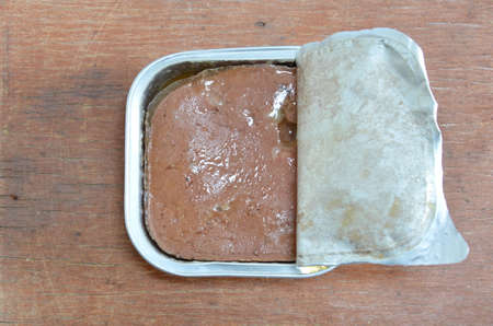 dog premium wet food in tray