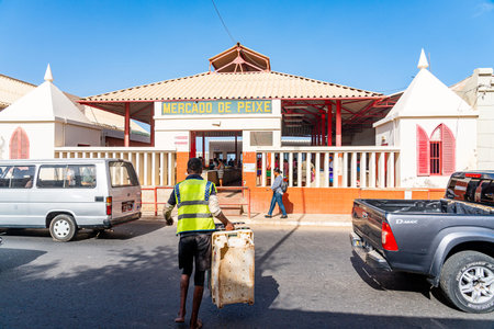 Passengers waiting for bus at the entrance to Cartagena station