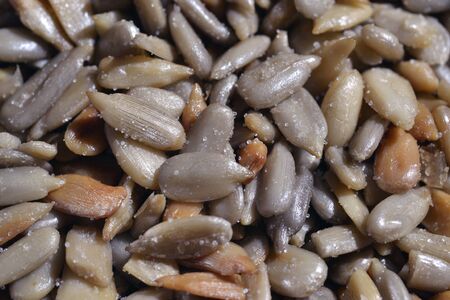 D Pipas sunflower peeled