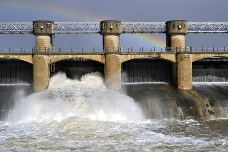 Rainbow over the damの写真素材