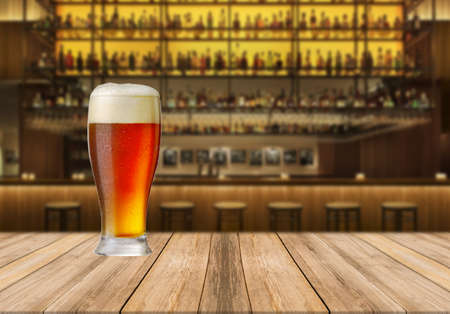 wooden-board-with-beer-tavern_2_2_2の写真素材