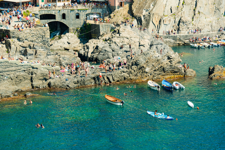 Manarola, Italy - August 06 2018 :  Manarola is a beautiful small town in the province of La Spezia, Liguria, north of Italy and one of the five Cinque terre travel attractions to tourists.のeditorial素材