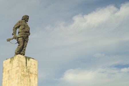 Che Guevara memorial with bronze statue in Santa Clara, Cubaのeditorial素材