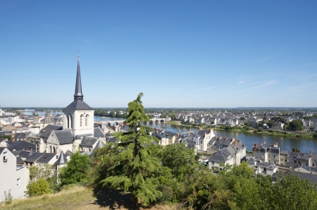 Elevated view of the French town of Saumur in the Loire River running through it, Saumur, Loire Valley, Franceの写真素材