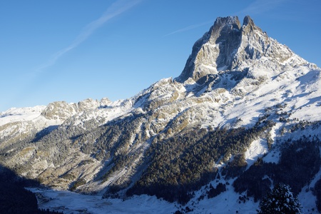 sunset on the western slope of the peak Midi d'Ossau, 2884 meters, Ossau Valley, Pyrenees, Franceの写真素材