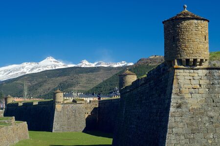 Moat in the castle of St. Peter, known as La Ciudadela, Jaca, Huesca, Aragon, Spainのeditorial素材