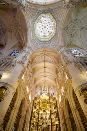 nterior view of the dome in Burgos Cathedral, Burgos, Castilla Leon, Spain.のeditorial素材