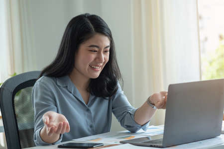 Concept Burnout Syndrome. Business Woman feels uncomfortable working. Which is caused by stress, accumulated from unsuccessful work And less resting body. Consult a specialist psychiatrist.の写真素材