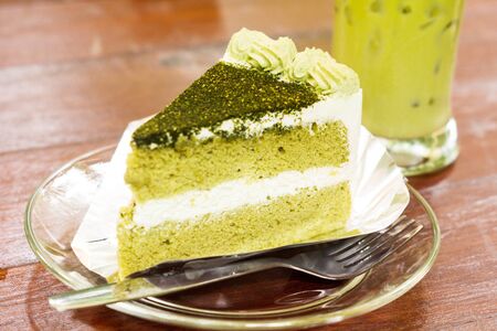 Green tea cake 