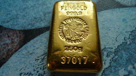 Swiss Bullion Gold Bar 250 Gramm 
