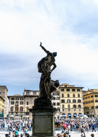 Statues located in the "Loggia della Signoria" in the square "Piazza della Signoria"のeditorial素材