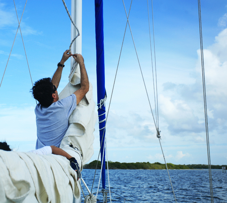 sailboat man sailの写真素材