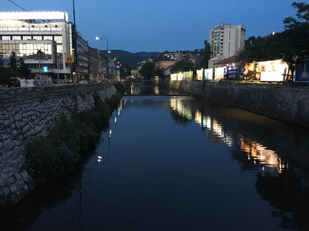 Riverの素材