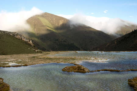 China, Sichuan Kangding, the pool elevation of 4,000 meters of natural calcification 