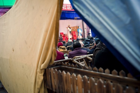 CHENGDU, CHINA-MARCH 12, 2011: Unknown audience in a show for the
Sichuan opera on March 12, 2011, in Chengdu, China.  Sichuan opera is a
Chinese folk tradition that originated in China around 1700.のeditorial素材