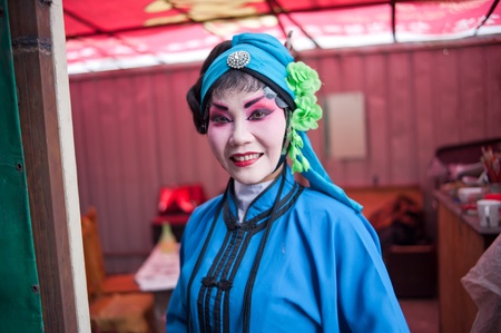 CHENGDU, CHINA-MARCH 12: Unnamed actor in the performance for the Sichuan opera on March 12, 2011,  Chengdu, it is a Chinese folk tradition that originated in China around 1700.のeditorial素材