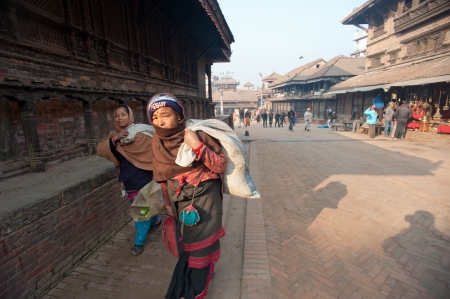 Nepal, bud hillock: on January 31, 2012, do not know the name of Nepal, and in the temple square to have a rest, Buddhism in Nepal, have a deep belief, 2012, bud harborのeditorial素材