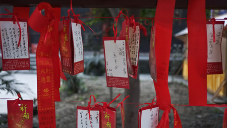 Chinese buddhist temple worshipのeditorial素材