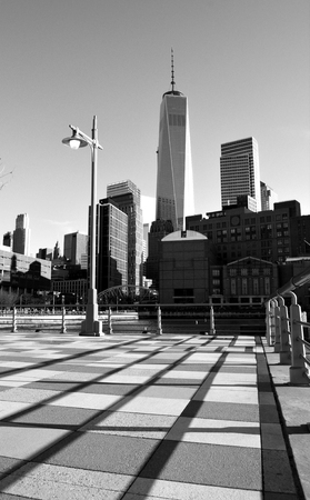 Path along the Hudson River in Lowe Manhattan の写真素材