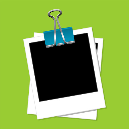 Photo template with paper clip over green backgroundのイラスト素材