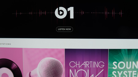 Bangkok, Thailand - July 2, 2015 : Screen of  Apple tablet show screen of 'Apple Music' new music streaming from Apple Inc.のeditorial素材