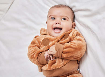 Im the funniest person I know. a little boy playing by himself.の写真素材