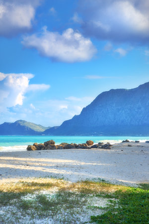 Bellows Field Beach Park - Oahu, Hawaii. A photo of the famous Hawaiian beach - Bellow Field Beach Park, Close to Waimanalo, the island Oahu, Hawaii.の素材 [FY310196340007]