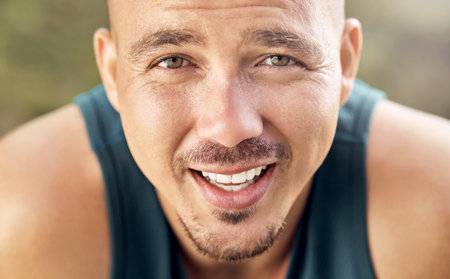 I want to live life to the fullest. a man resting during his workout.の写真素材