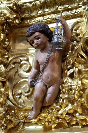 Angel with censer, Holy Week in Jerez, religious art, religious art, artistic, ancient, ancient, tradition, religious celebration, devotion, popular piety, Easter, religious holiday, commemorating the Passion of Jesus Christ, vertical, Jerez, Cadiz , Andaのeditorial素材