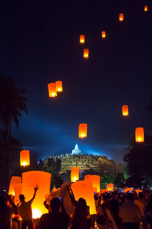 MAGELANG, May 29th 2018: Lantern flying over stupa of Borobudur Temple. Waisak/Vesakha/Vesak - the celebration of Buddhaのeditorial素材