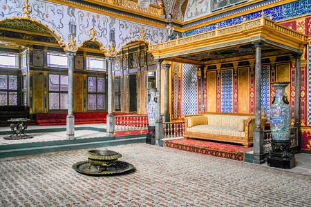 ISTANBUL, TURKEY - November, 2015: Interior of Topkapi palace in Istanbulのeditorial素材