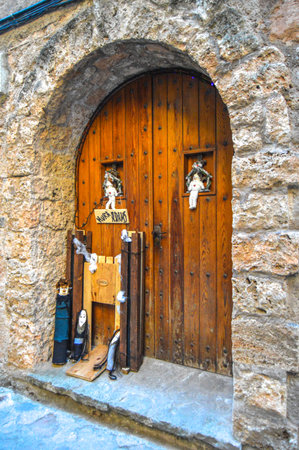 The shit heard Nadal's uncle. The Uncle of Mura. Catalan Christmas tradition consisting of asking for gifts from a wooden log. Mura, Spain - December 29 2019のeditorial素材