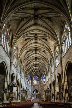 Interior of the gothic cathedral of Condom in the south of France (Gers)のeditorial素材