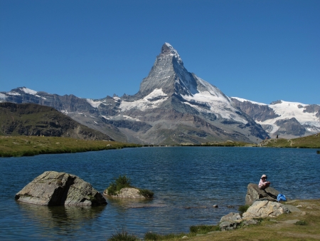 Lake Stellisee And Matterhornの写真素材