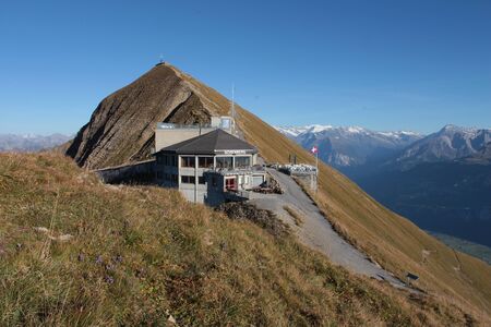 Summit of the Brienzer Rothorn, and summit station of a cable carのeditorial素材