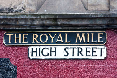 Edimburgh - Royal Mile plate, tipical landmark of the cityの写真素材
