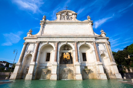 The Fontana dell'Acqua Paola also known as Il Fontanone ("The big fountain") is a monumental fountain located on the Janiculum Hill in Rome.のeditorial素材