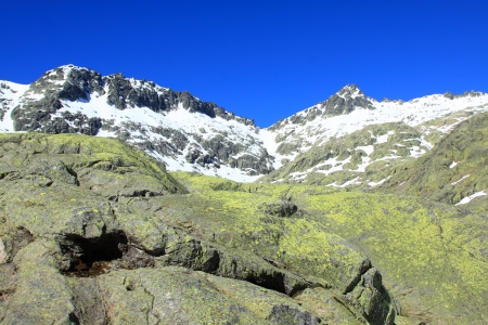 Snow gredos mountains in avila Spainの写真素材
