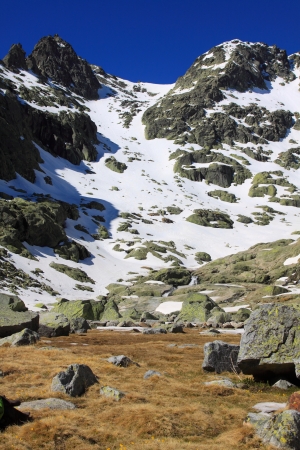 Snow gredos mountains in avila Spainの写真素材
