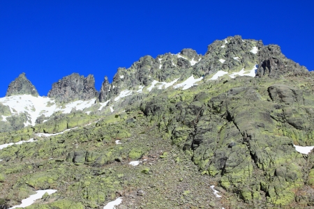 Snow gredos mountains in avila Spainの写真素材