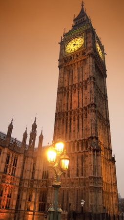 Big Ben in golden light at duskの写真素材