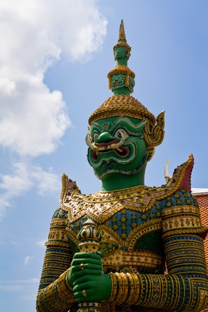 sculpture at wat Arun, bangkok, thailandの写真素材
