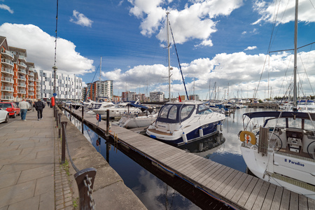 Ipswich Marina on a warm sunny dayのeditorial素材