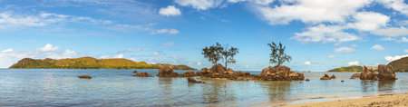 View From Praslin Island To Curieuse Island At The Anse Boudin And Smoon Island In The Foregroundの写真素材