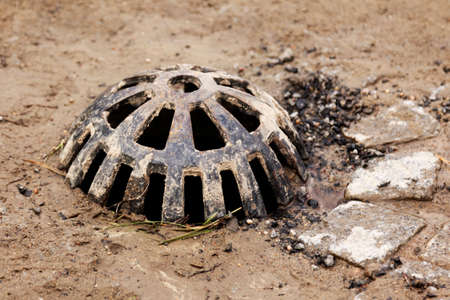 semicircular drainage well in sandbox
