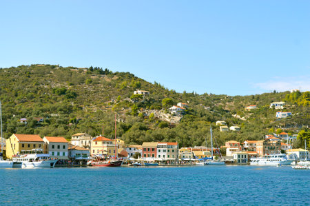 Tourist cruise ships in Antipaxos harbour ready to sail to Corfuのeditorial素材