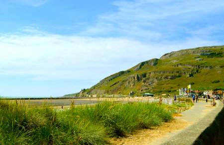Llandudno, North Wales, UK - June 22, 2014 : Llandudno South beach with a view of Great Orme behind in North Walesのeditorial素材