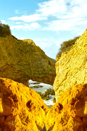 Spectacular rock formations on Sietskes Beach on the Algarve coastの写真素材
