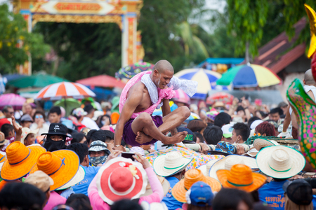 Phu Khieo, Chaiyaphum, THAILAND -  May 2, 2017: The Brutal Ordination Parade a New Monk or Priest.のeditorial素材